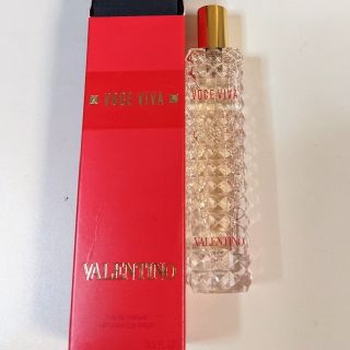 ヴァレンティノ(VALENTINO)のValentino Voce Vita15ml(香水(女性用))