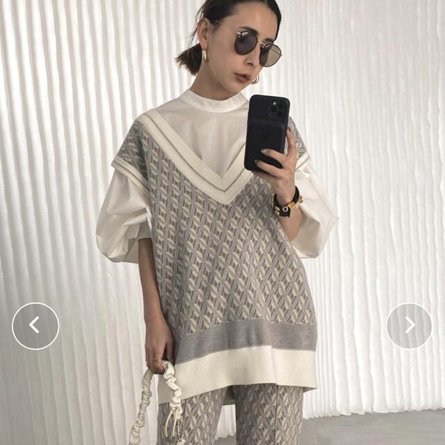 Ameri VINTAGE(アメリヴィンテージ)のMODERN TILDEN KNIT TOP ameri vintage レディースのトップス(ベスト/ジレ)の商品写真