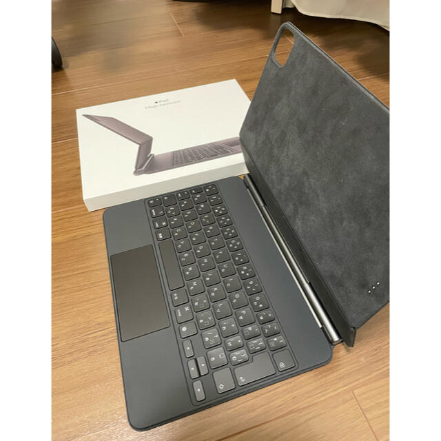 Magic Keyboard 11(MXQT2J/A) iPad Pro用 Magic Keyboard 11(MXQT2J/A) iPad Pro用