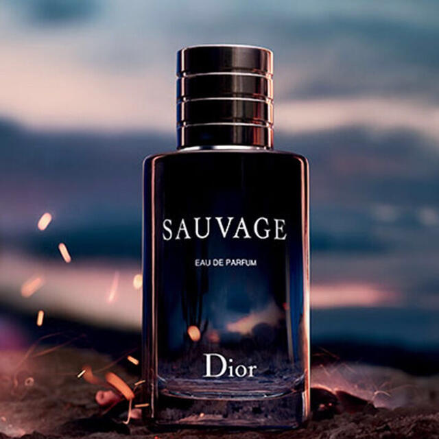 Dior(ディオール)の【新品⭐️未使用】Dior ソヴァージュ オードゥ トワレ 1ml × 2本 コスメ/美容の香水(香水(男性用))の商品写真