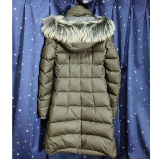 新品未使用★AFG 1972 イタリア製 リアル ダウンコート カーキ★ 新品未使用★AFG 1972 イタリア製 リアル ダウンコート カーキ★