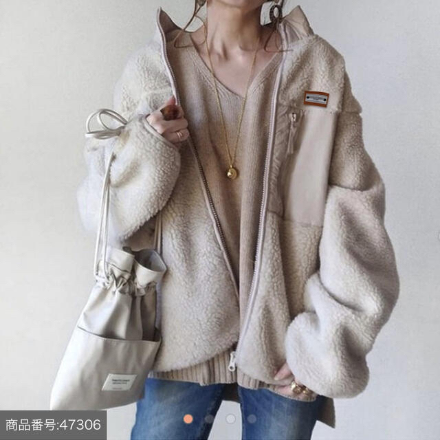 専用　《新品未開封》韓国服　ボアジャケット レディースのジャケット/アウター(その他)の商品写真