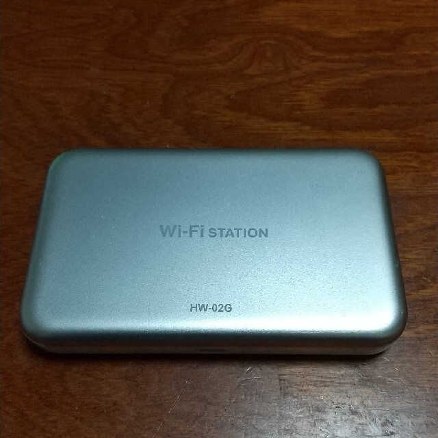 NTTdocomo(エヌティティドコモ)のWiFi STATION  HW-02G スマホ/家電/カメラのPC/タブレット(PC周辺機器)の商品写真