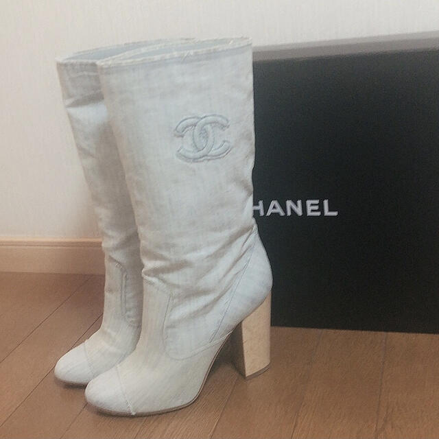 CHANEL(シャネル)の専用 レディースの靴/シューズ(ブーツ)の商品写真