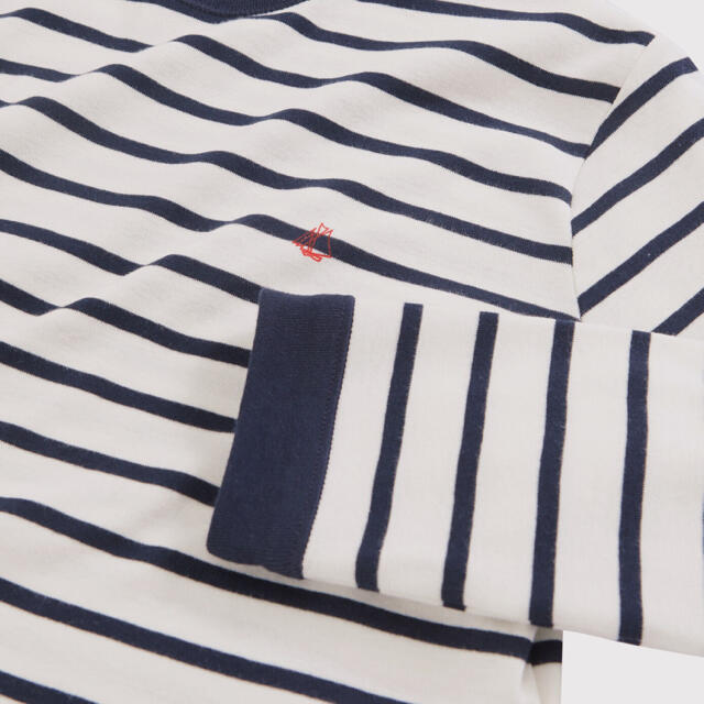 PETIT BATEAU(プチバトー)のプチバトー　新品タグ付き　長袖　パジャマ　12ans/152cm キッズ/ベビー/マタニティのキッズ服男の子用(90cm~)(パジャマ)の商品写真