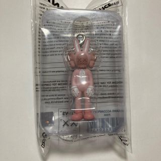 メディコムトイ(MEDICOM TOY)のKAWS ACCOMPLICE KEYHOLDER Pink(キーホルダー)