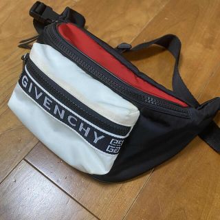 ジバンシィ(GIVENCHY)のフラワー様専用(ボディーバッグ)