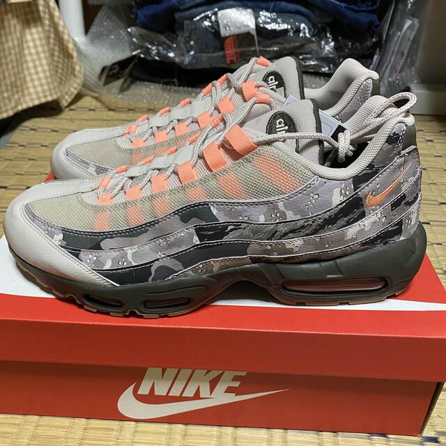 NIKE(ナイキ)のNIKE AIR MAX 95 ESSENTIAL メンズの靴/シューズ(スニーカー)の商品写真