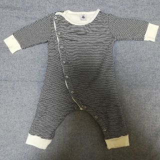 プチバトー(PETIT BATEAU)の【中古品】プチバトー★厚め生地のロンパース★6m/67cm(ロンパース)