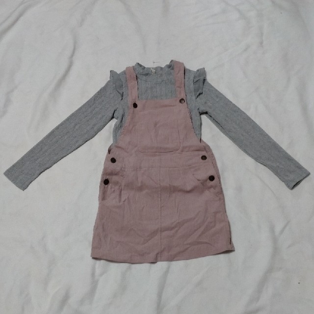 【未使用品】KARAMELL KAKA ジャンパースカート&カットソー キッズ/ベビー/マタニティのキッズ服女の子用(90cm~)(ワンピース)の商品写真