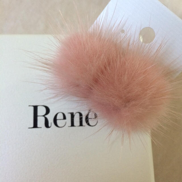 René(ルネ)のRene♡ミンクパールイヤリング レディースのアクセサリー(イヤリング)の商品写真