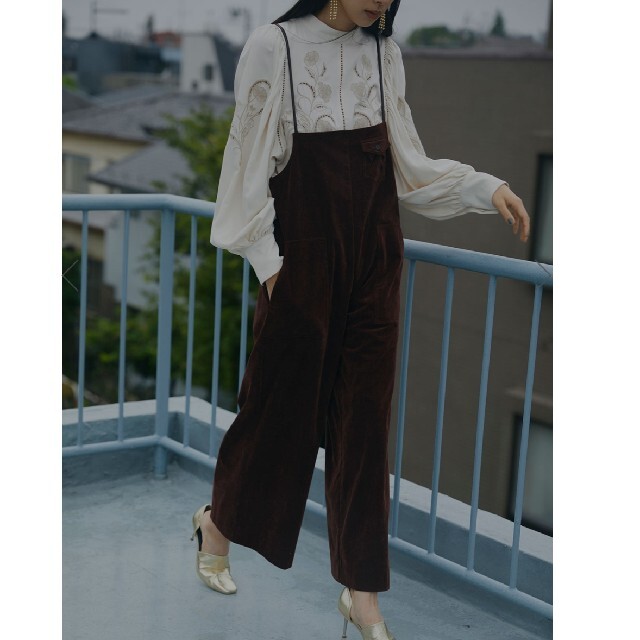 Ameri VINTAGE(アメリヴィンテージ)のアメリヴィンテージ  LADY EMBROIDERY PUFF BLOUSE レディースのワンピース(ロングワンピース/マキシワンピース)の商品写真