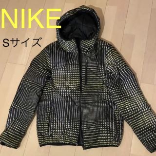 ナイキ(NIKE)のNIKE ジャケット　リバーシブル　ダウンジャケット(ダウンジャケット)