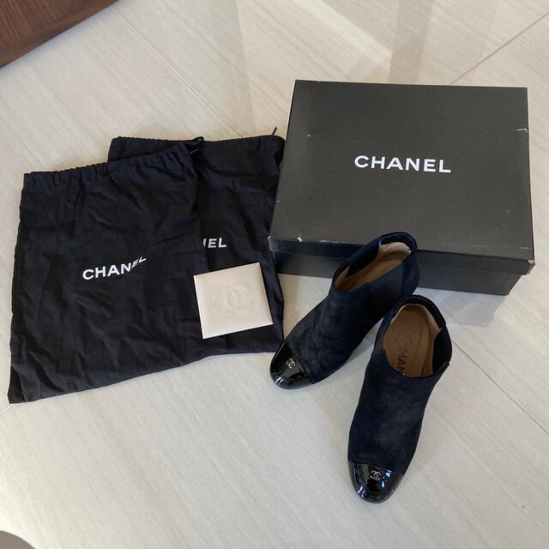 CHANEL(シャネル)のシャネル　ブーツ レディースの靴/シューズ(ブーツ)の商品写真
