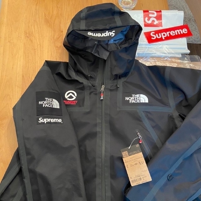 新品·未使用　Supreme  North Faceコラボジャケット/アウター