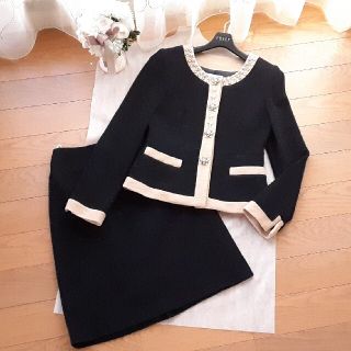 ルネ(René)の*美品*　オースチンリード　ビジュー　ノーカラー　ツィード　スーツ　セットアップ(スーツ)