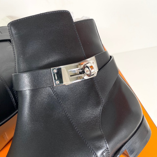 Hermes(エルメス)の【新品】エルメス レディース ショートブーツ ネオ ブラック ヒール 36.5 レディースの靴/シューズ(ブーツ)の商品写真