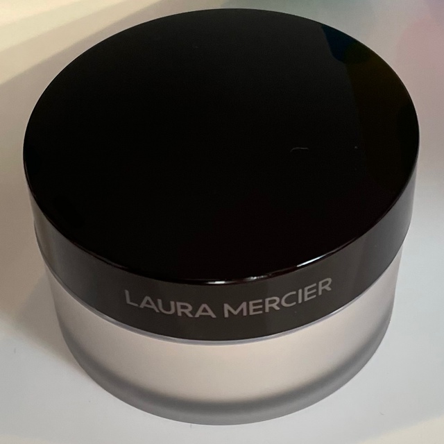 laura mercier(ローラメルシエ)のローラメルシエ　ルースセッティングパウダートランスルーセント コスメ/美容のベースメイク/化粧品(フェイスパウダー)の商品写真