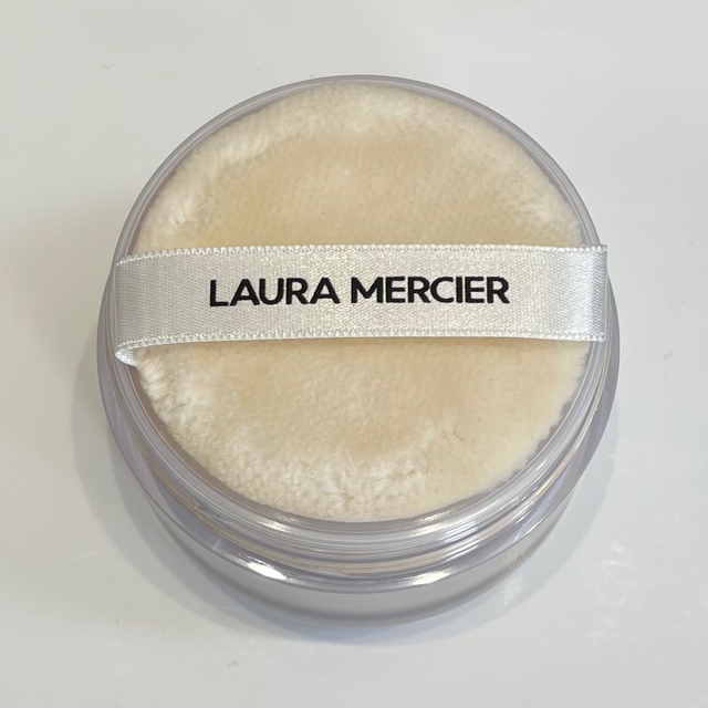 laura mercier(ローラメルシエ)のローラメルシエ　ルースセッティングパウダートランスルーセント コスメ/美容のベースメイク/化粧品(フェイスパウダー)の商品写真