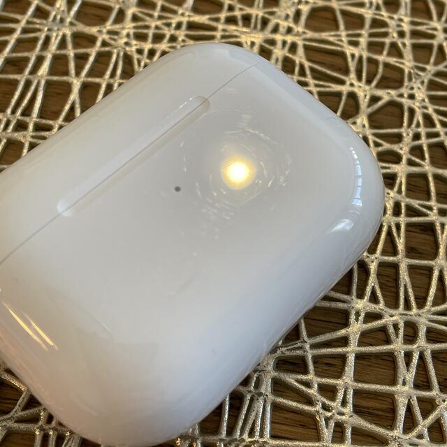 Apple(アップル)のAirPods Pro 中古品 スマホ/家電/カメラのオーディオ機器(ヘッドフォン/イヤフォン)の商品写真