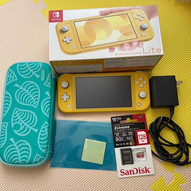 Nintendo Switch Lite イエロー　カバー・SDカード付き