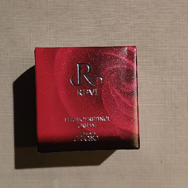 REVI パーフェクトレチノールクリーム 35g【新品未開封】 から厳選した