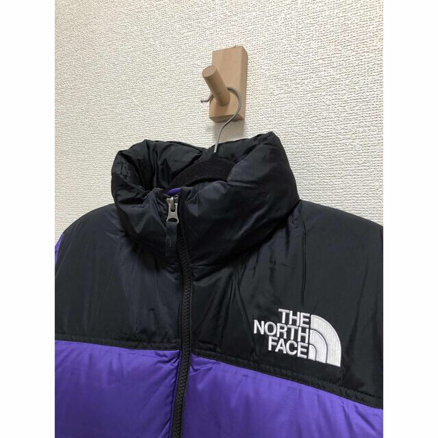 THE NORTH FACE(ザノースフェイス)の【未使用品】THE NORTH FACE ノースフェイス ヌプシ ダウン 紫 S メンズのジャケット/アウター(ダウンジャケット)の商品写真