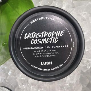 lush ラッシュ　ベリーお元気？　フレッシュフェイスマスク(パック/フェイスマスク)