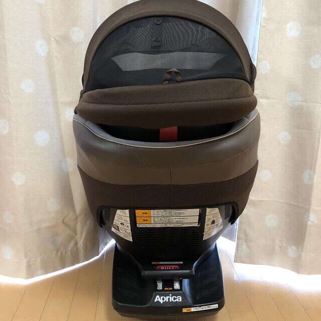 Aprica(アップリカ)のAprica クルリラ ISOFIX チャイルドシート【沖縄直接引渡し限定】 キッズ/ベビー/マタニティの外出/移動用品(自動車用チャイルドシート本体)の商品写真