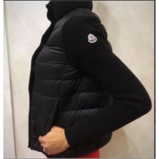 モンクレール(MONCLER)の【新品】ニットダウン(ダウンジャケット)