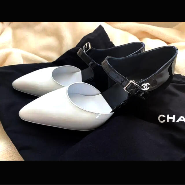 2020年クルーズコレクション CHANEL ツートン エナメル パンプスハイヒール/パンプス