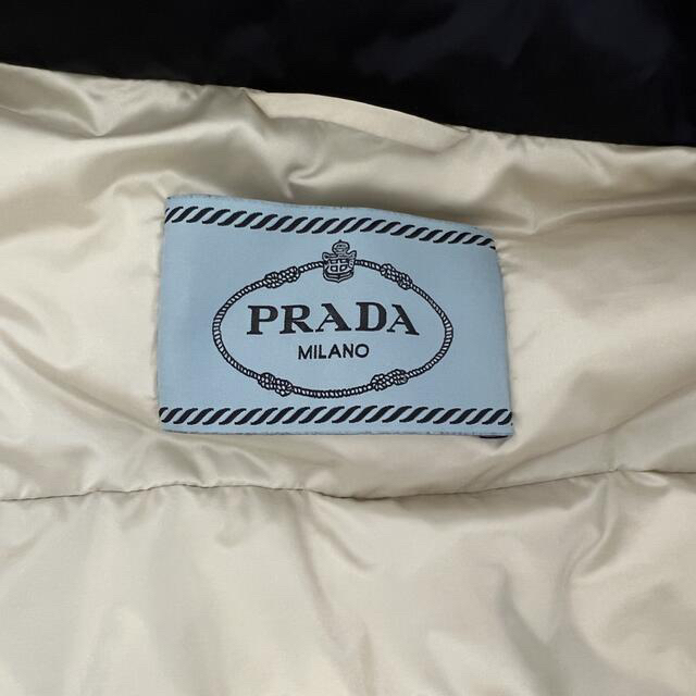 PRADA(プラダ)のショートダウン♡PRADA レディースのジャケット/アウター(ダウンジャケット)の商品写真