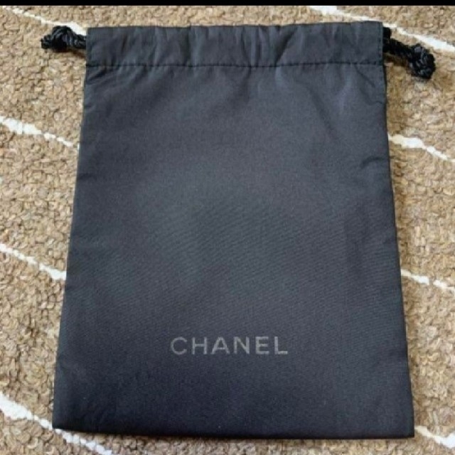 CHANEL(シャネル)のCHANEL　保存袋　巾着袋　ポーチ　ブラック レディースのファッション小物(ポーチ)の商品写真