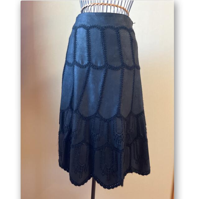 STRAWBERRY-FIELDS(ストロベリーフィールズ)のストロベリーフィールズ　豚革フレアレザースカート レディースのスカート(ひざ丈スカート)の商品写真