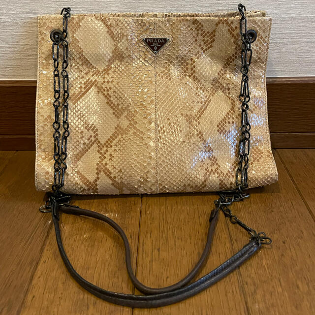 PRADA パイソン ショルダーバッグ