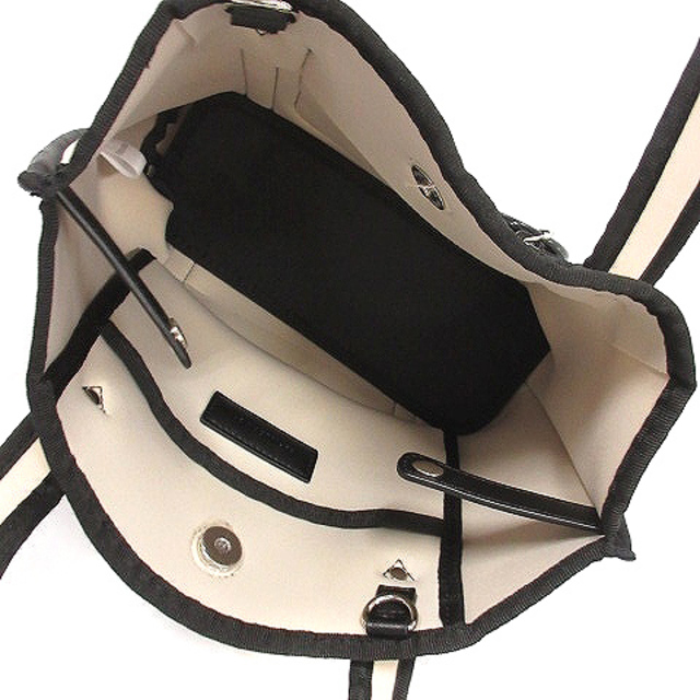 PAPILLONNER(パピヨネ)のパピヨネ 20AW WETラインミニトートバッグ ハンドバッグ ベージュ 黒 レディースのバッグ(トートバッグ)の商品写真