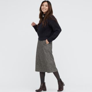 ユニクロ(UNIQLO)の新品・未使用・未試着ユニクロ　ウールブレンドナローミディスカート 【標準丈】(ひざ丈スカート)