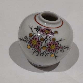 九谷焼  ミニミニサイズの花瓶(置物)
