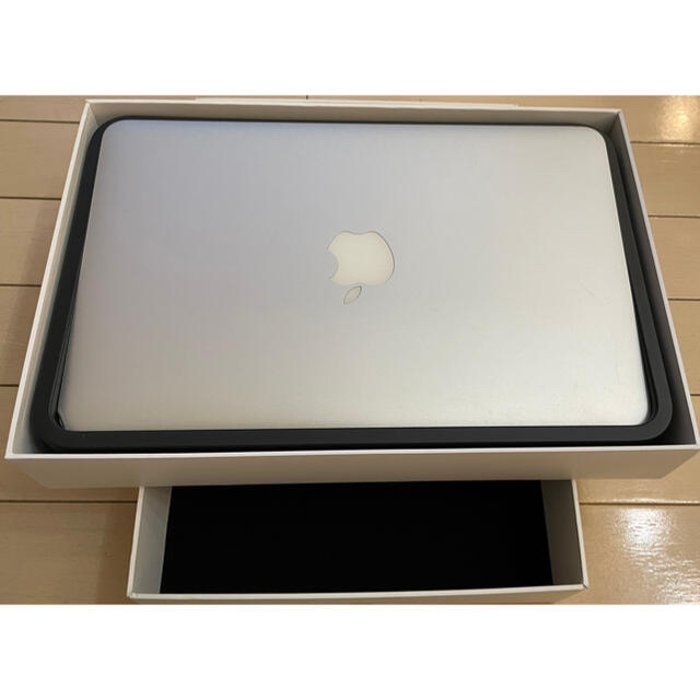 APPLE MacBook Air MACBOOK AIR MD711J/B C