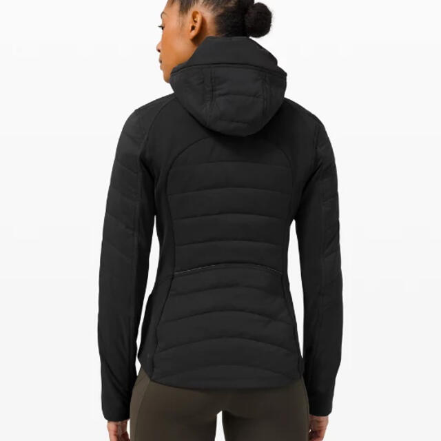 lululemon(ルルレモン)のLULULEMON ANOTHER MILE JACKET サイズ8 黒 レディースのジャケット/アウター(ダウンジャケット)の商品写真