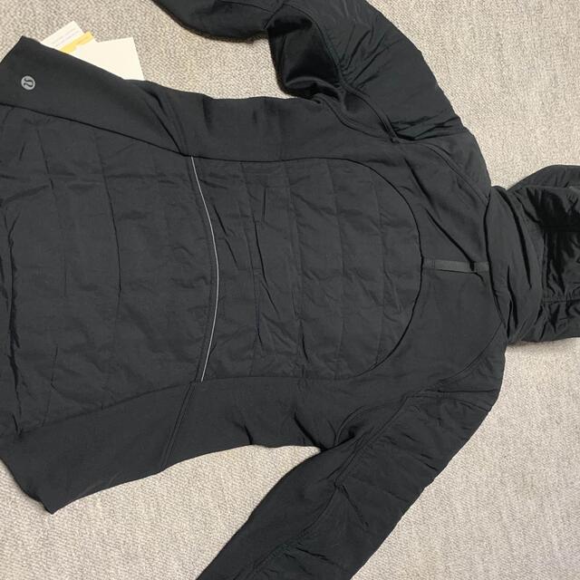 lululemon(ルルレモン)のLULULEMON ANOTHER MILE JACKET サイズ8 黒 レディースのジャケット/アウター(ダウンジャケット)の商品写真