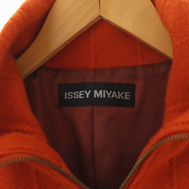 ISSEY MIYAKE(イッセイミヤケ)のイッセイミヤケ ウールモックネックジャケットブルゾン 2 オレンジ /MF メンズのジャケット/アウター(ブルゾン)の商品写真