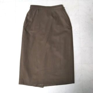 マックスマーラ(Max Mara)の美品【Max Mara】タイトスカート 40 茶系 ウール 無地 上品 冬(ひざ丈スカート)