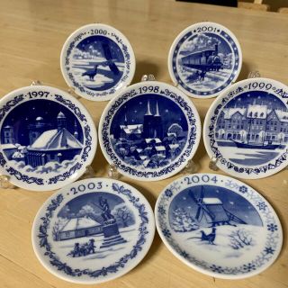 ロイヤルコペンハーゲン(ROYAL COPENHAGEN)のロイヤルコペンハーゲン　ミニイヤープレート　7枚セット（スタンド５つ）(置物)