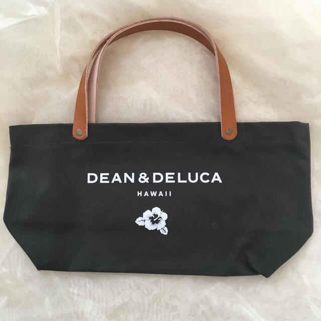 DEAN & DELUCA(ディーンアンドデルーカ)のDEAN&DELUCA ハワイ限定レザートートバッグ　新色カーキ レディースのバッグ(トートバッグ)の商品写真