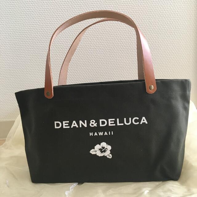 DEAN & DELUCA(ディーンアンドデルーカ)のDEAN&DELUCA ハワイ限定レザートートバッグ　新色カーキ レディースのバッグ(トートバッグ)の商品写真