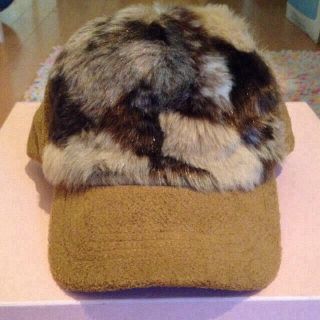 値下げ！ふわふわファー付きCAP☆送料込(キャップ)