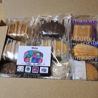 ファクトリーシン　焼き菓子　9個(菓子/デザート)