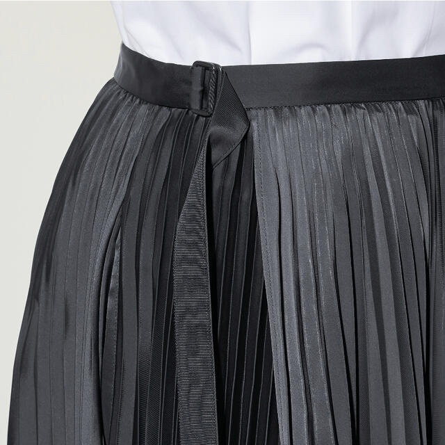 UNIQLO(ユニクロ)の【新品】ユニクロ+J プリーツロングスカート　サイズ58 レディースのスカート(ロングスカート)の商品写真