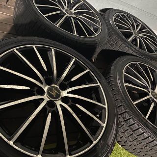 ダンロップ(DUNLOP)の☆バリ溝18インチ☆人気ブラポリ☆スタッドレス☆225/45R18☆クラウン等に(タイヤ・ホイールセット)